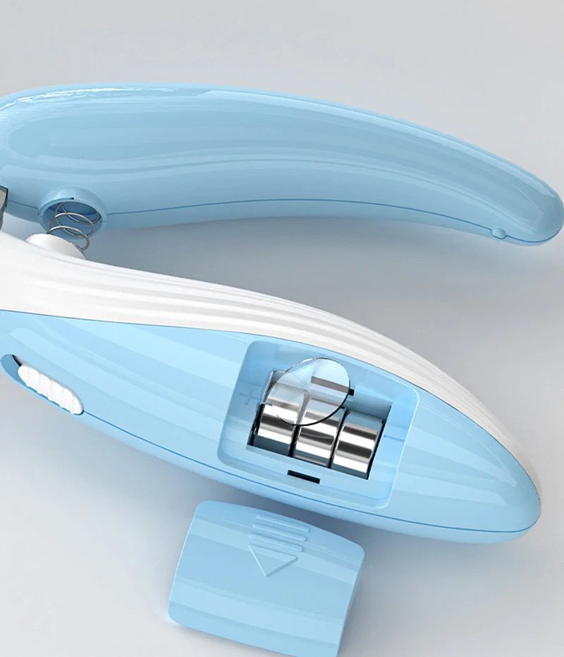 Pet Nail Clippers with LED Light - Image 6